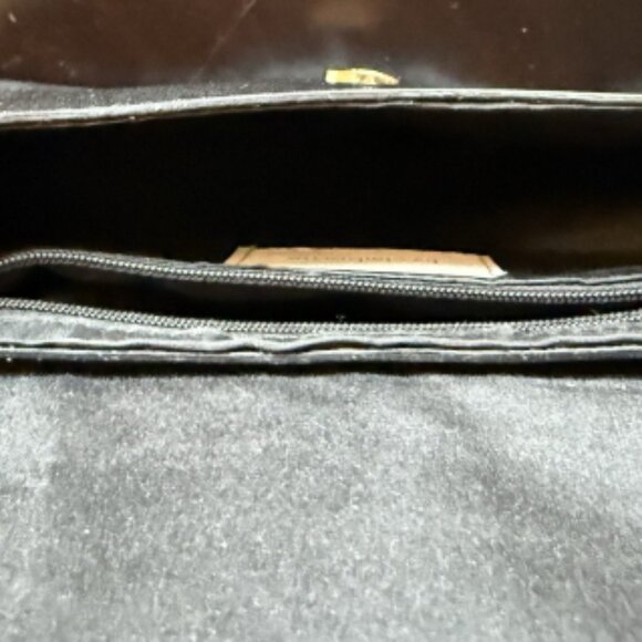 Liz Claiborne Leathery Shoulder Handbag stitched packet - Picture 4 of 8